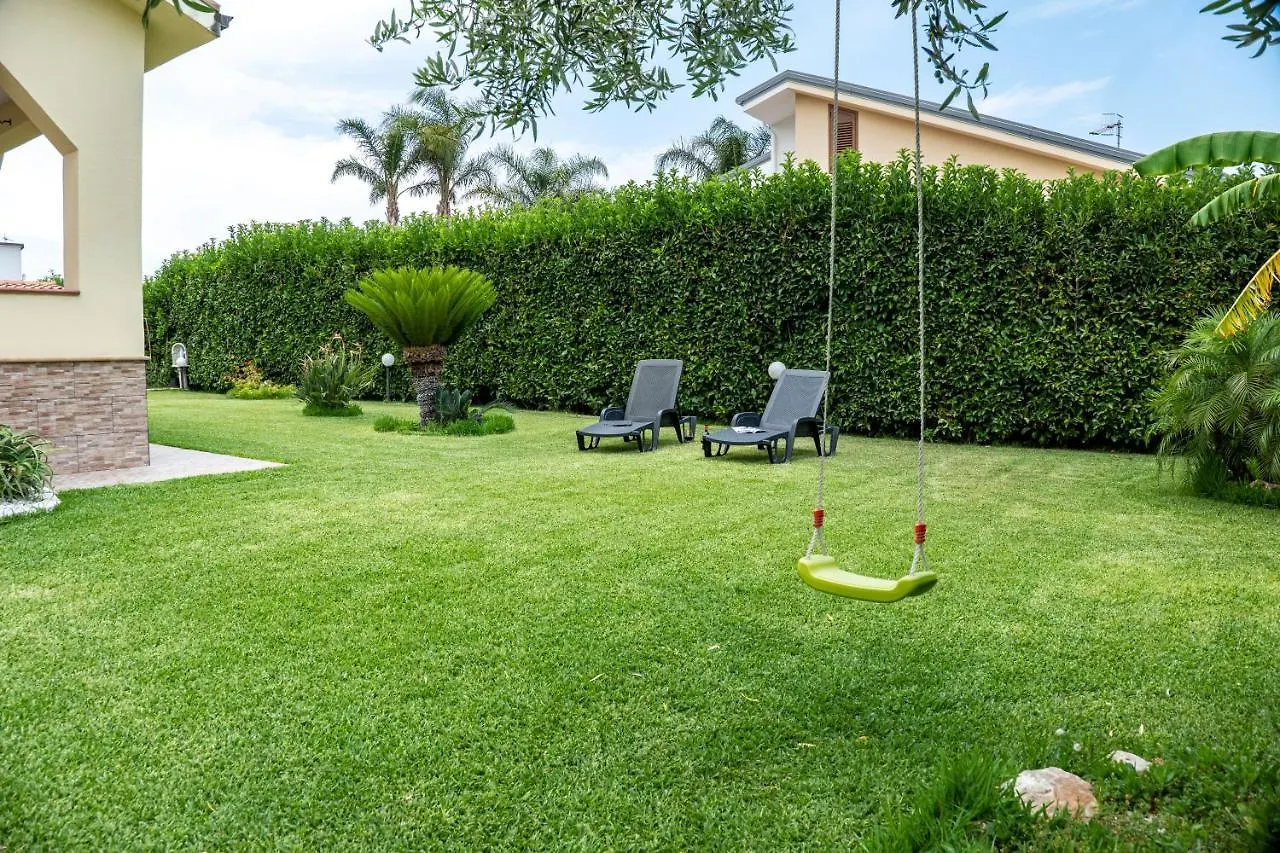 Villa Alma Campofelice Di Roccella 0*,  İtalya