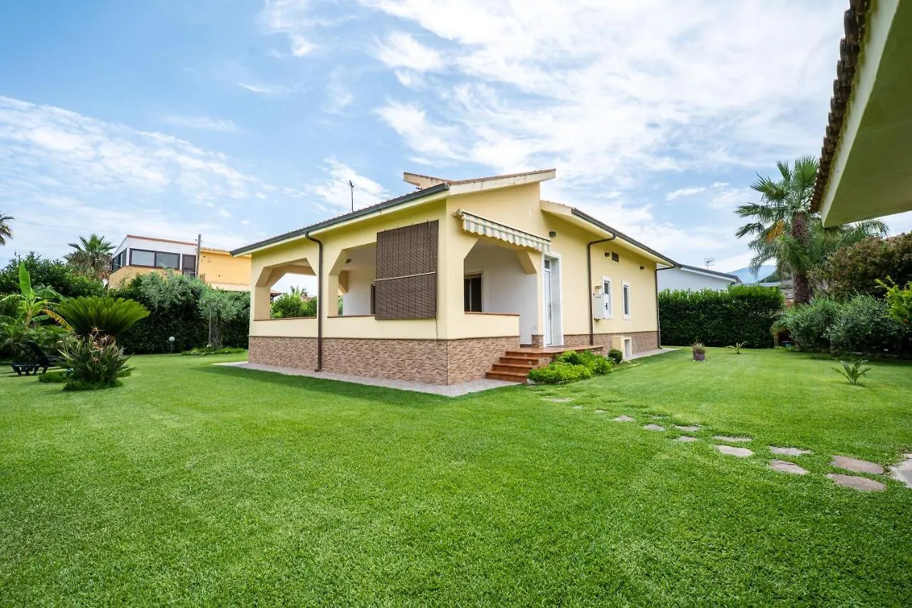 Villa Alma Campofelice Di Roccella